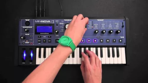 Novation MiniNova 37-key Synthesizer VocalTune with Vocoder Brand New
