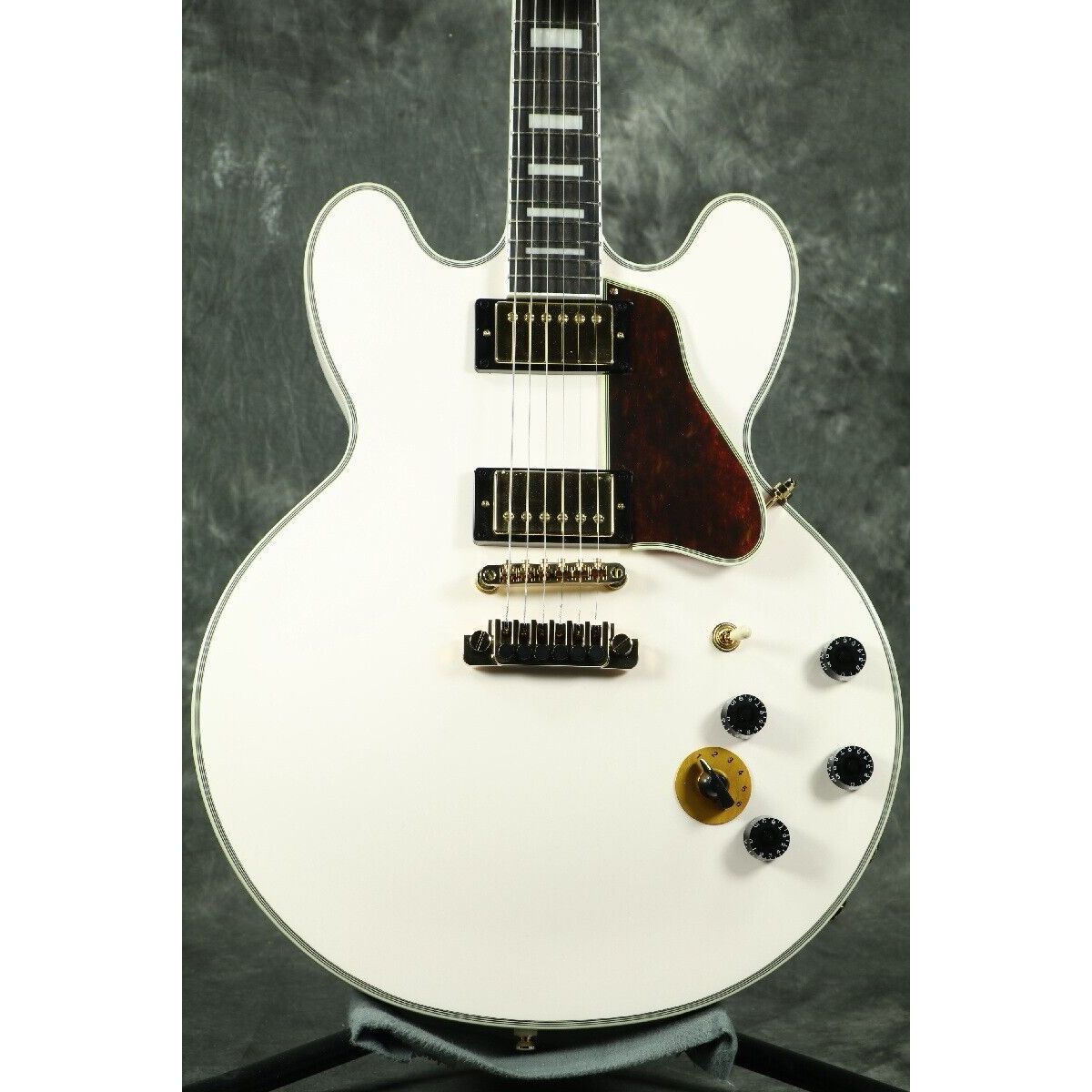Epiphone BB King Lucille Bone White B.B. King Limited edition w/ hard case New