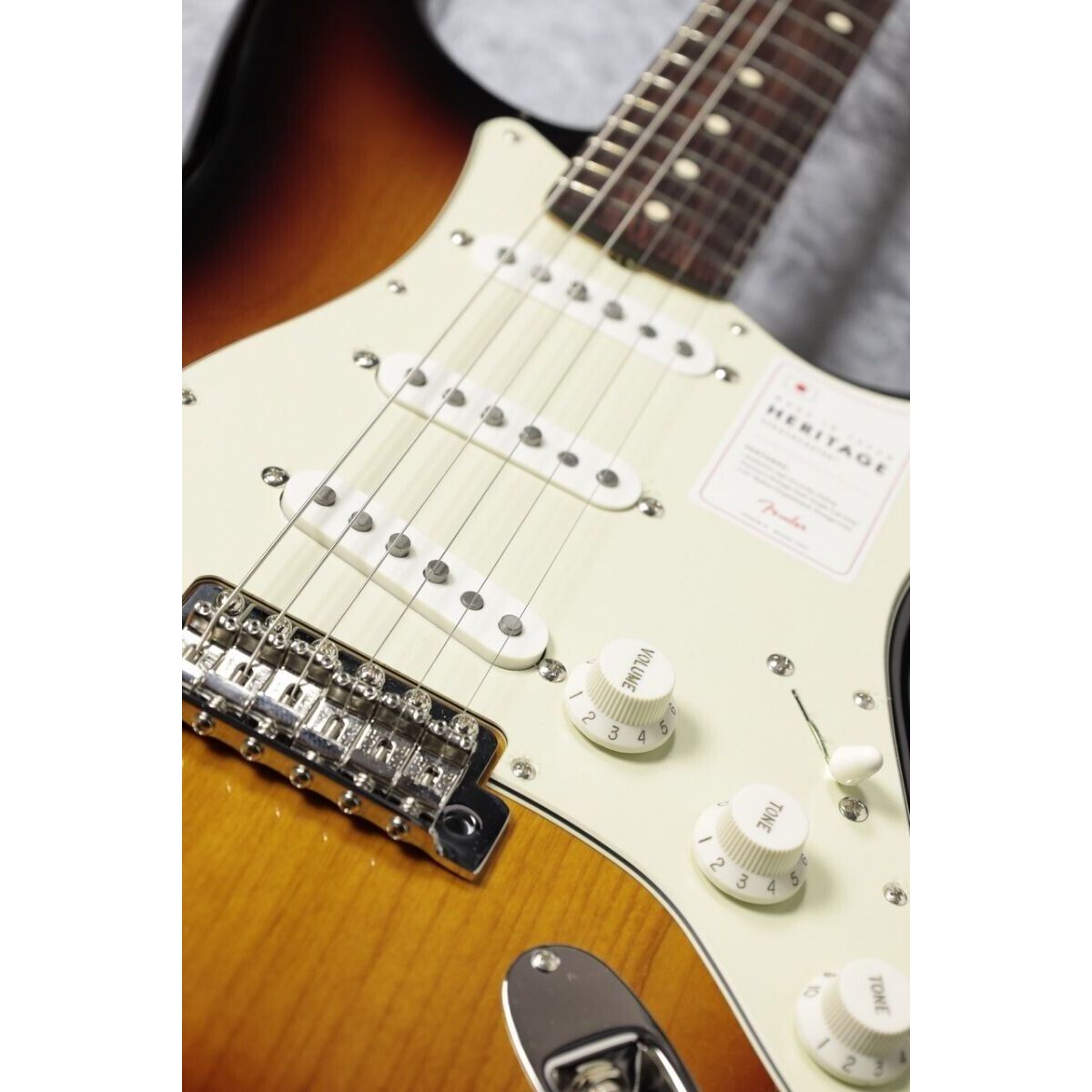 Fender Made in Japan Heritage 60s Stratocaster 3-Color Sunburst Guitar New