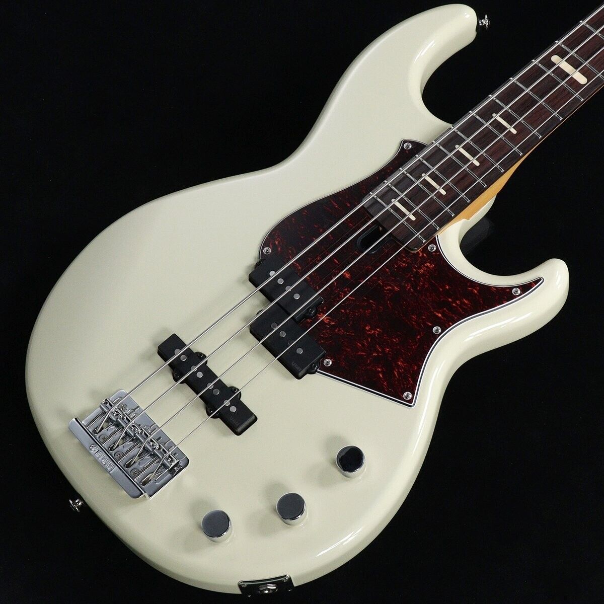 YAMAHA BBP34 Vintage White Electric Bass Guitar made in japan w/hard case