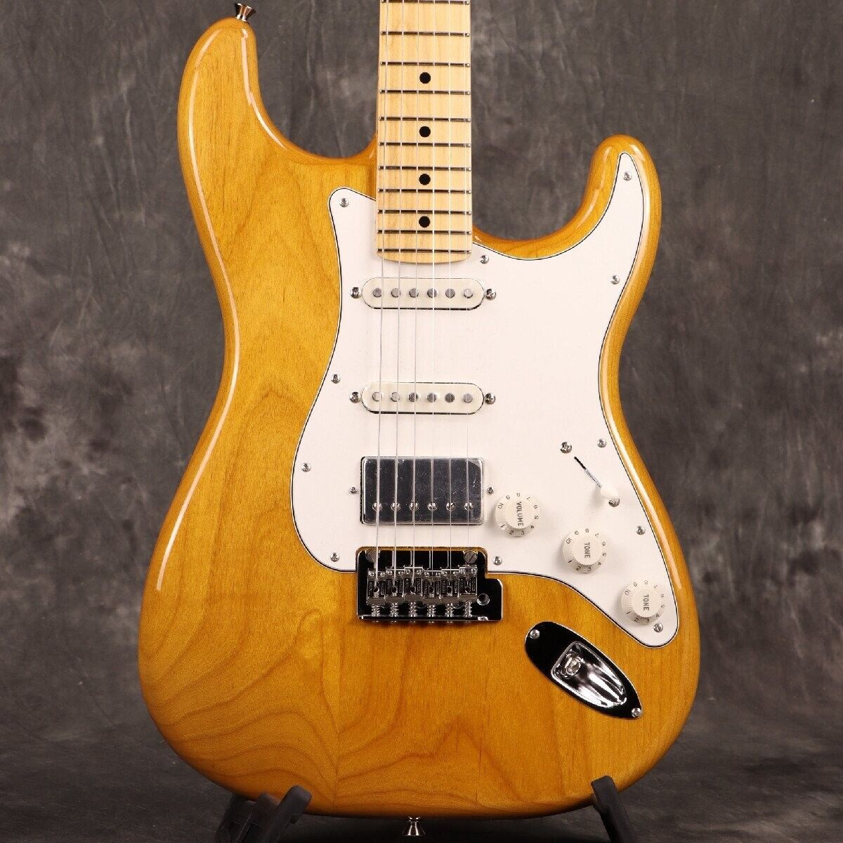 Fender Made in Japan 2024 Collection Hybrid II Stratocaster HSS Vintage Natural