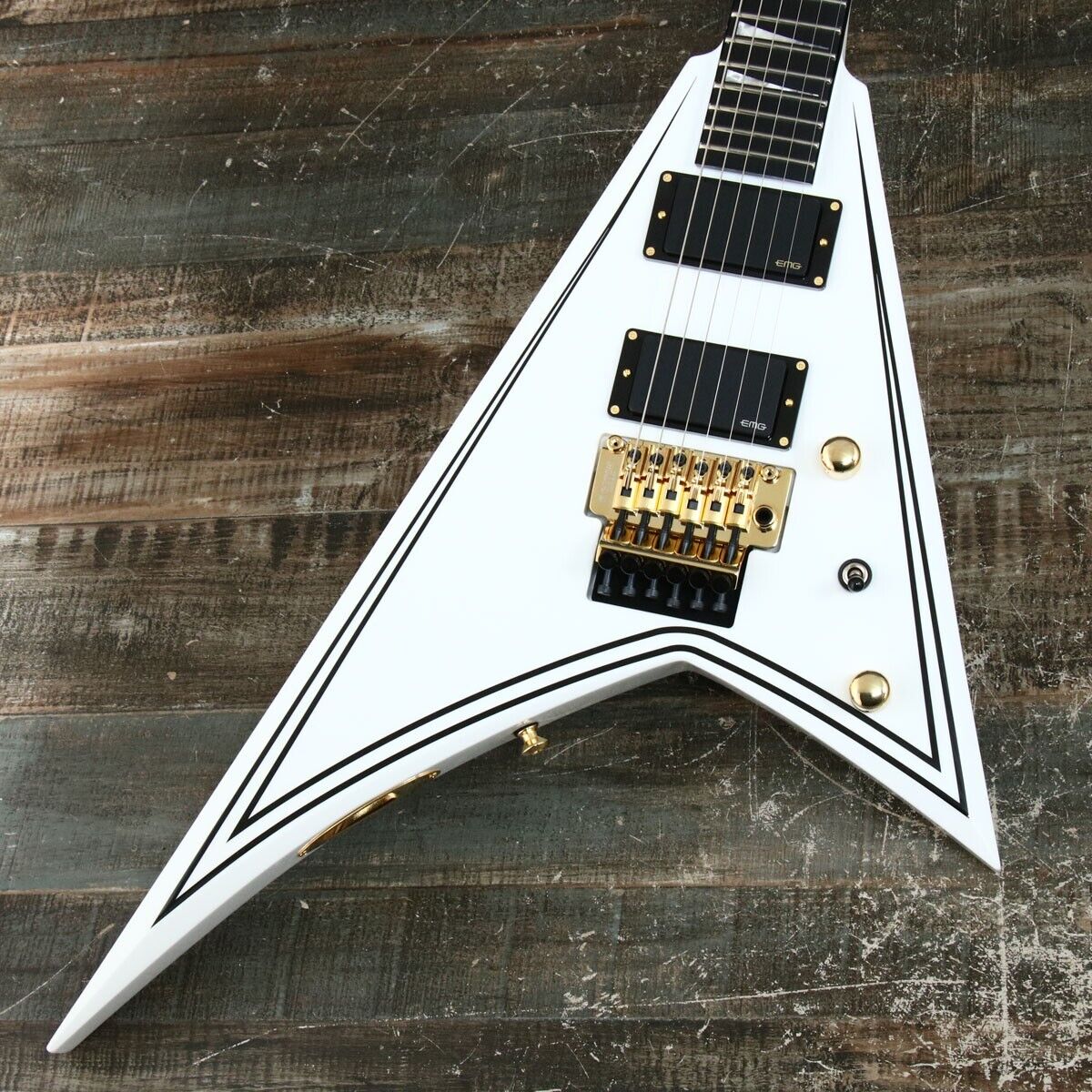 Jackson MJ Series Rhoads RR24-MG White with Black Pinstripes made in japan