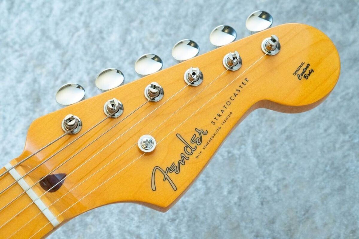 Fender Made in Japan FSR Traditional II 50s Stratocaster guitar 2 Tone Sunburst