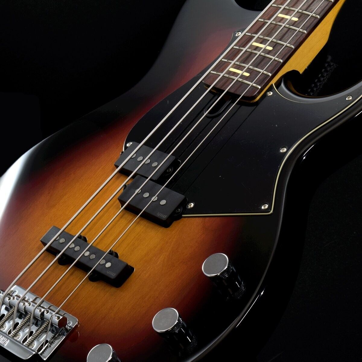 YAMAHA BBP34 Vintage Sunburst Electric Bass Guitar made in japan w/hard case