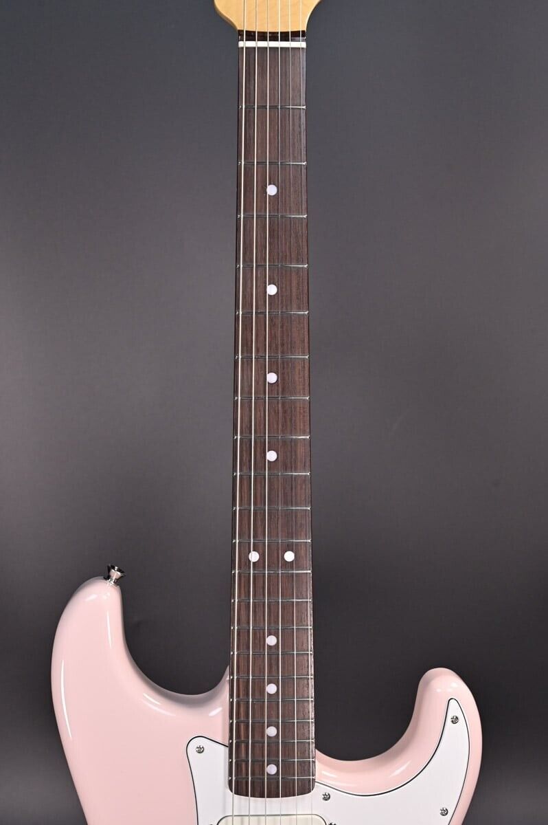 Fender Made in Japan FSR 2024 Traditional Late 60s Stratocaster Shell Pink w/bag