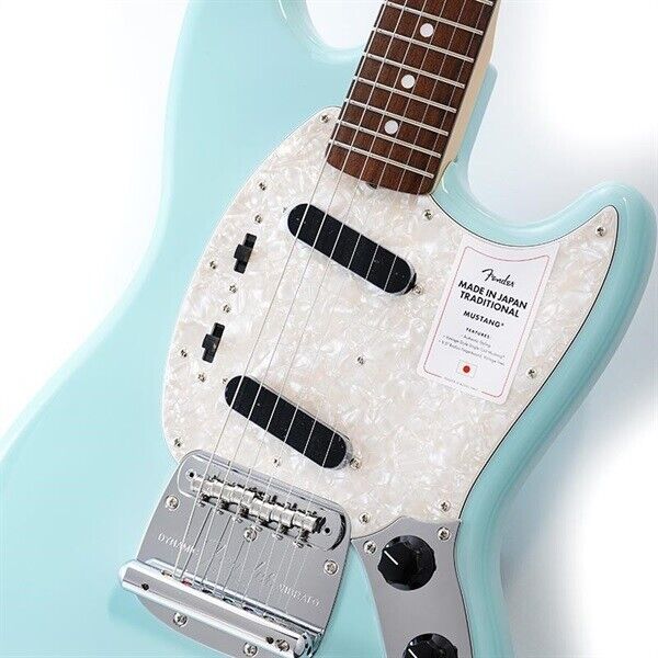 Fender Made in Japan Traditional Series 60s Mustang Daphne Blue Electric Guitar