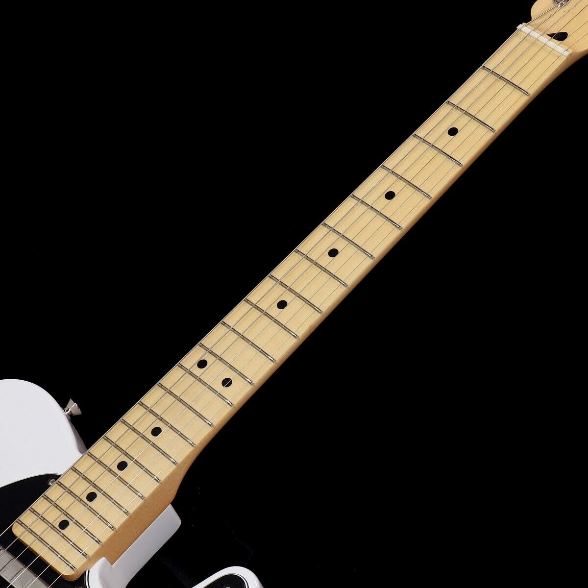 Fender Made in Japan Junior Collection Telecaster Arctic White Guitar w/case