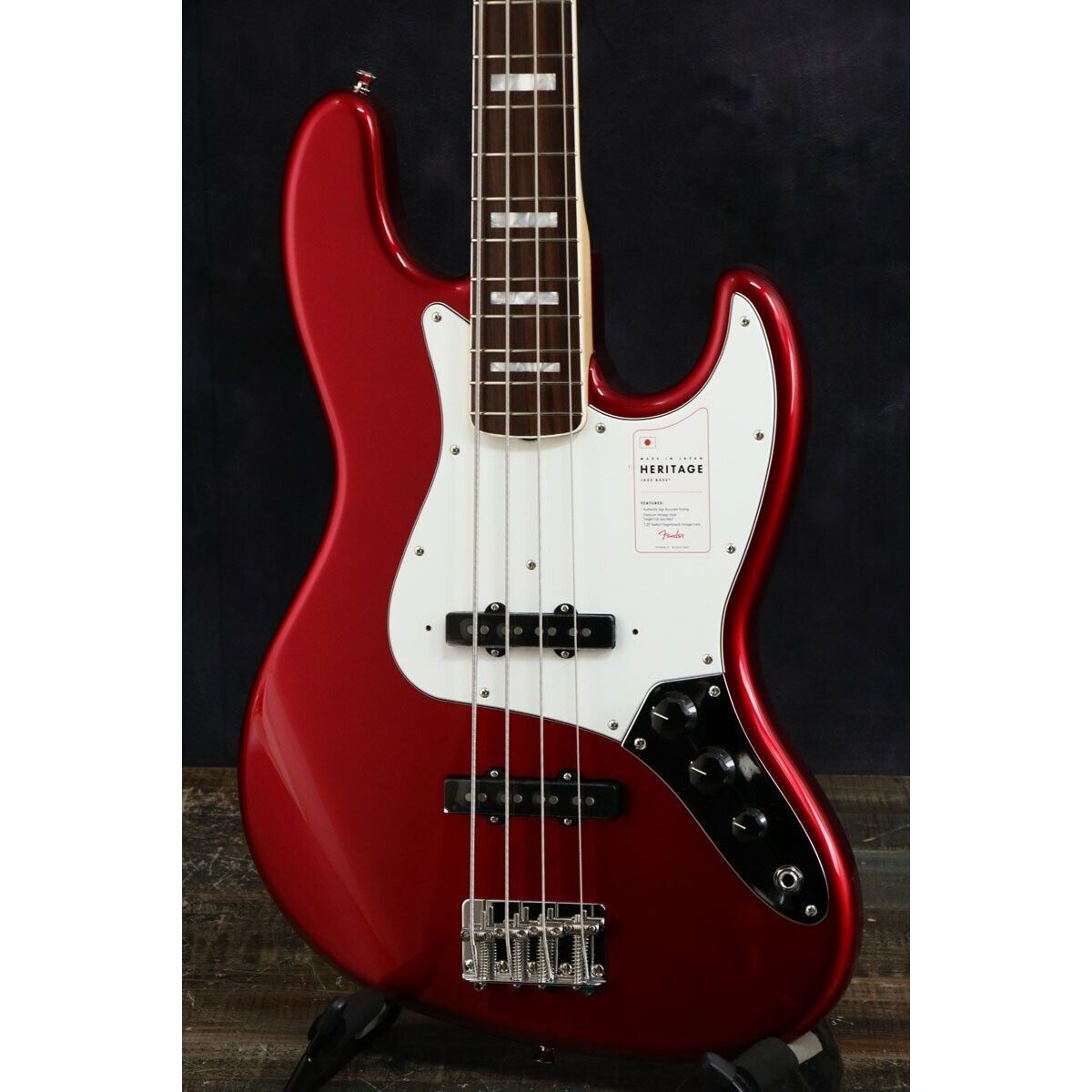 Fender 2023 Collection Made in Japan Heritage Late 60s Jazz Bass Candy  Apple Red