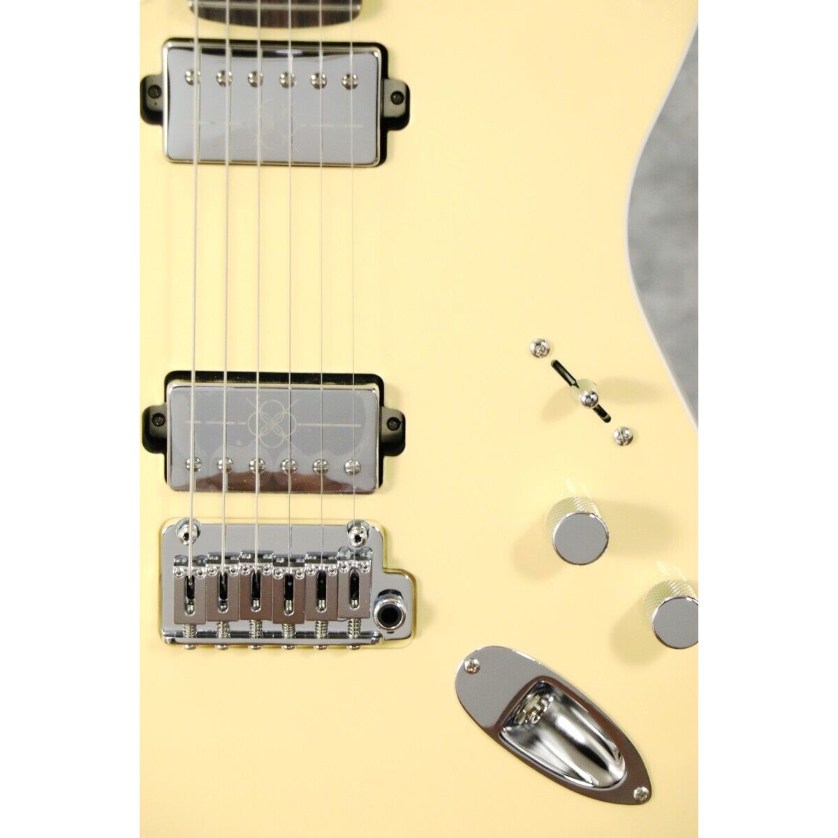 Fender Mami Stratocaster Omochi Vintage White《ギグバッグ