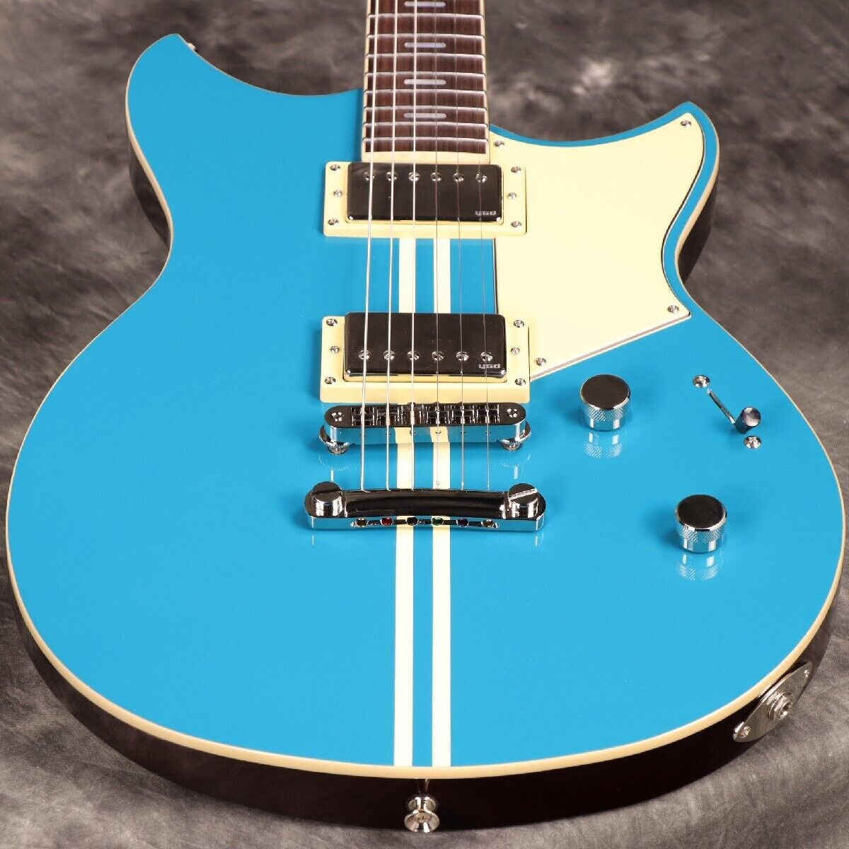 YAMAHA Profecional Series Revstar RSP20 SWB Swift Blue guitar w/hard case